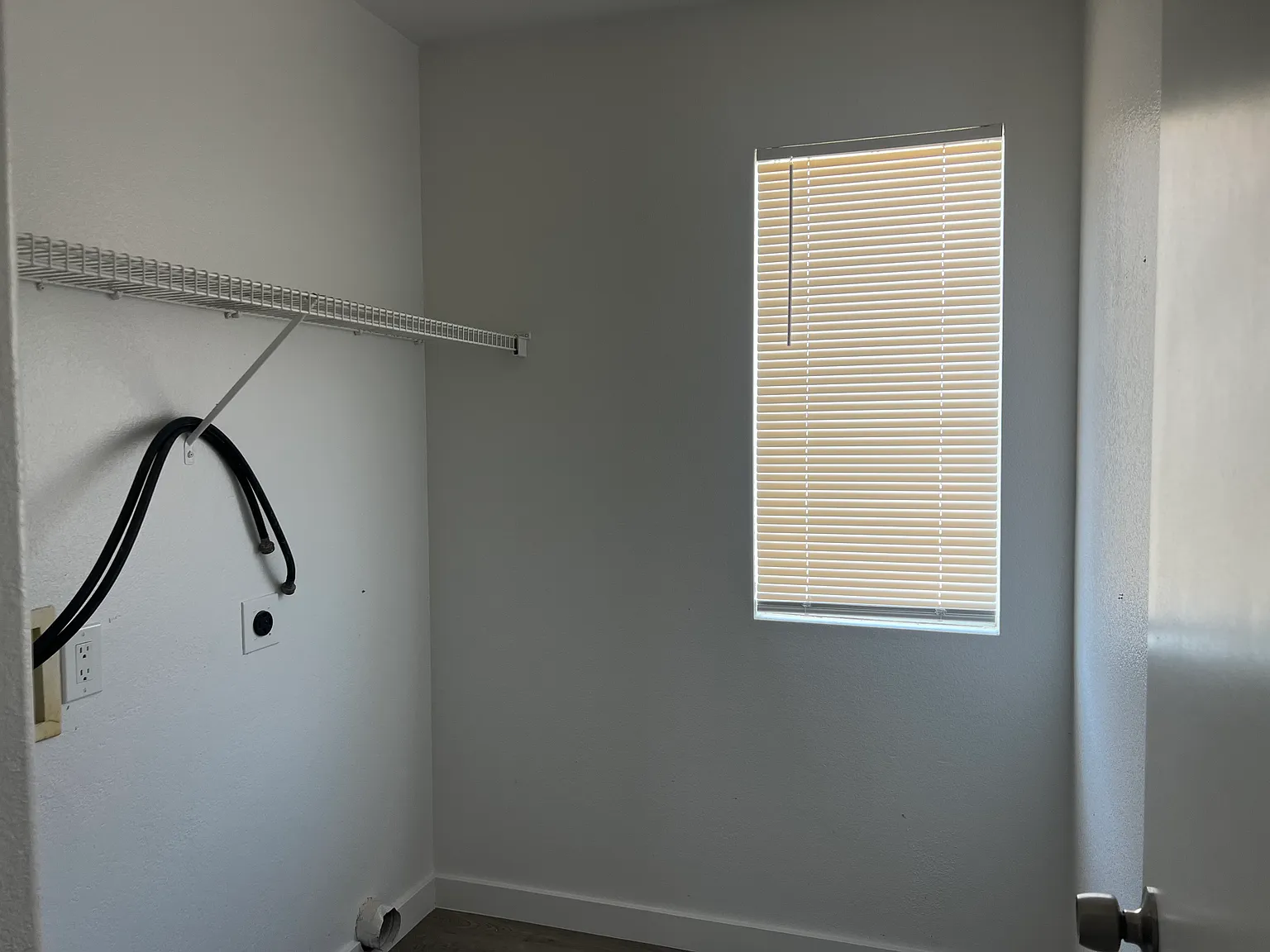 4 bed, 1634 sqft, $1,950 — Photo 4