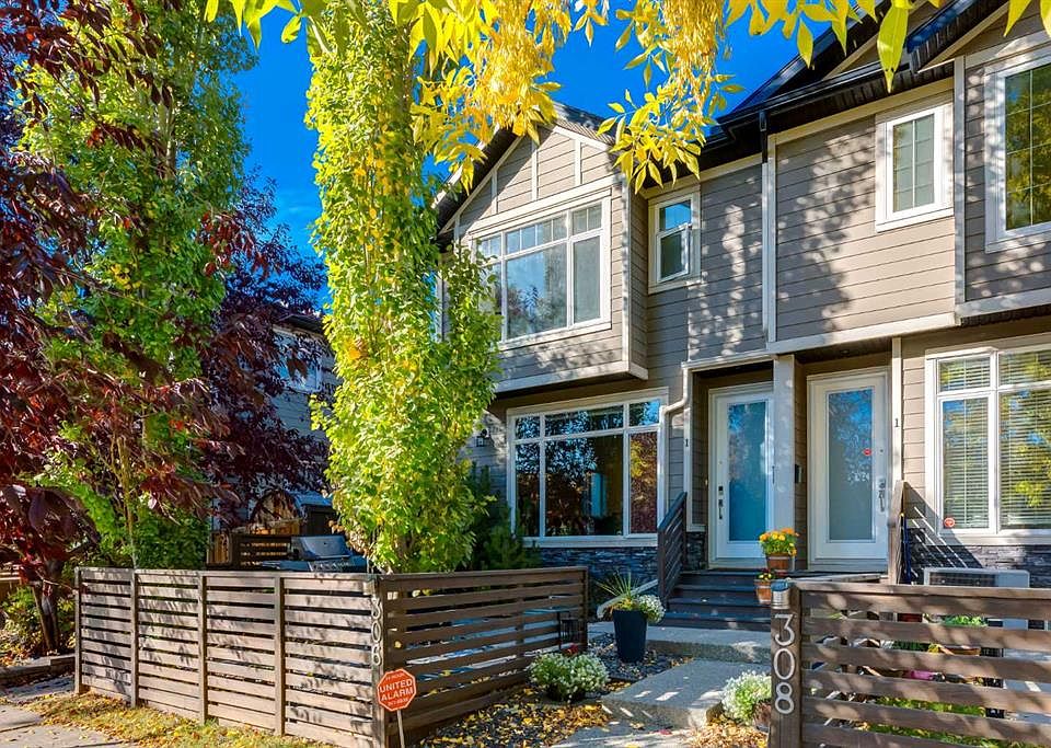 1st image of 306 S 12th Ave NE #1