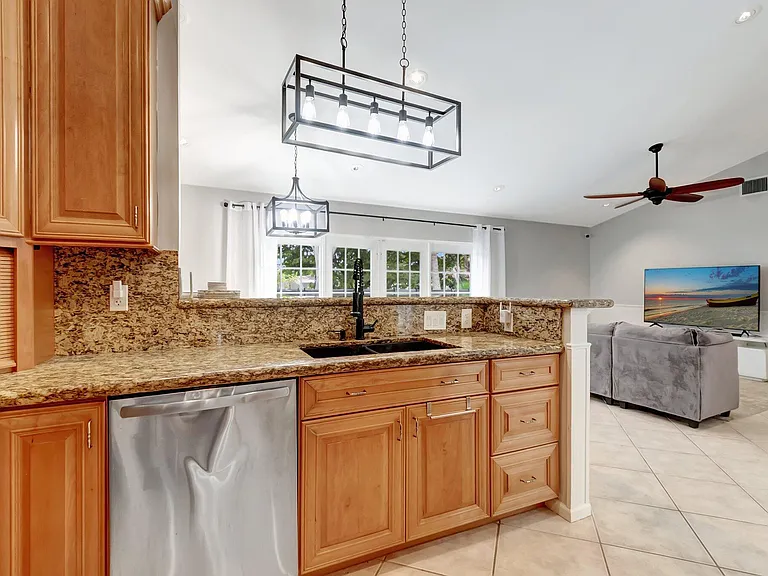 9680 Lancaster Pl — Photo 22