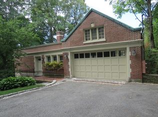 80 Seaver St #00, Brookline, MA 02445