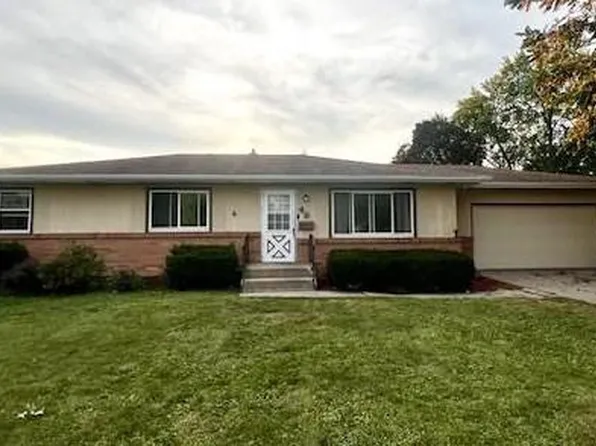 46 South Lexington Drive, Janesville, WI 53545