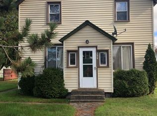 206 Powell Ave, Coleraine, MN 55722