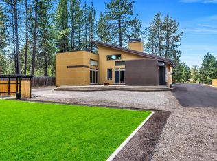 59664 Navajo Rd, Bend, OR 97702