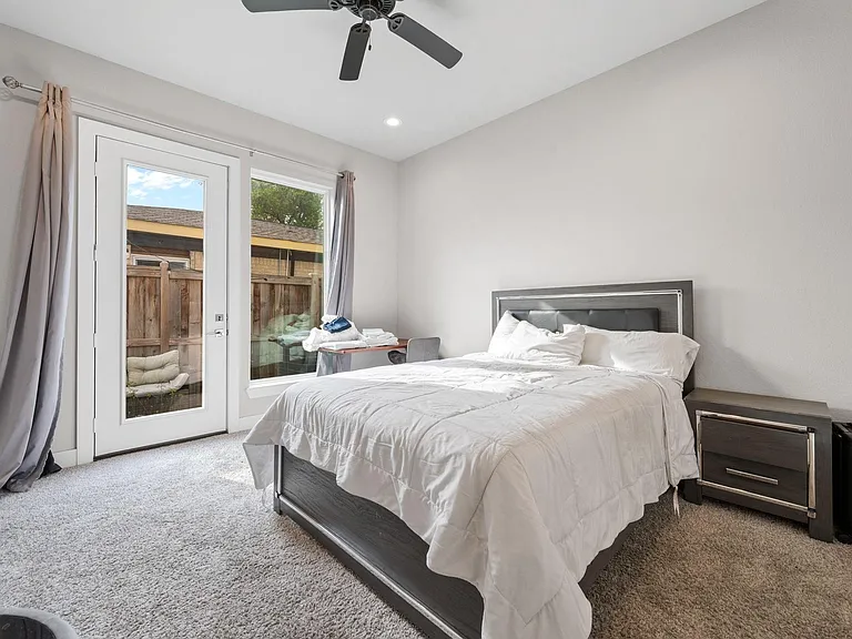 823 Mansfield St #H — Photo 18