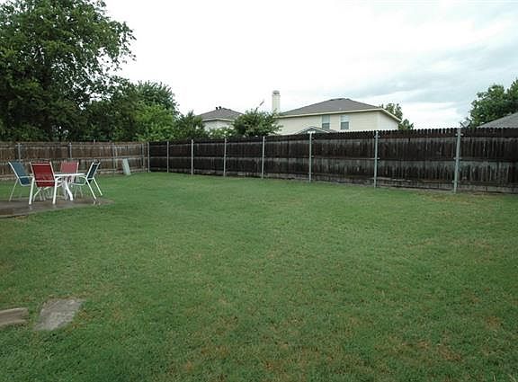 4th image of 2337 Hickory Ct