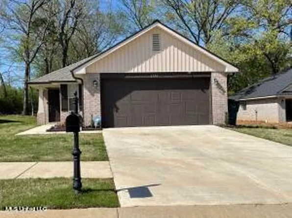 1756 Grayce Dr, Southaven, MS 38672
