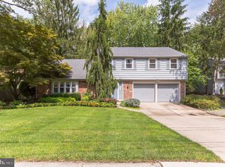 108 Bentwood Dr, Cherry Hill, NJ 08034