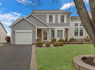 6262 Eagle Ridge Dr, Gurnee, IL 60031