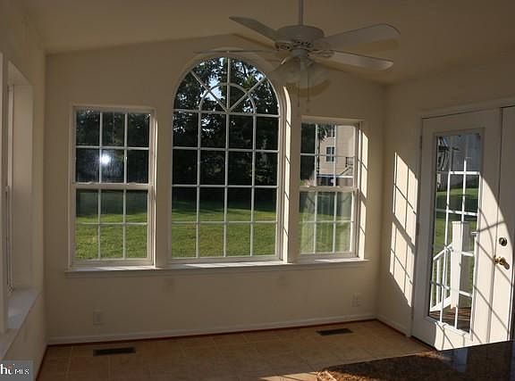 5th image of 11401 Sunny View Ct