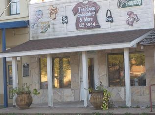 4 Jackson Sq, Weimar, TX 78962
