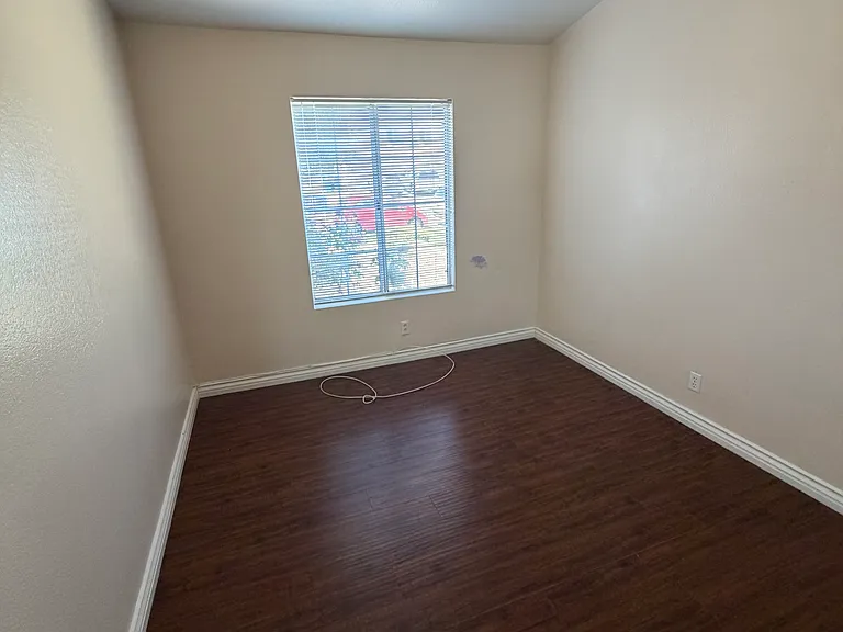 5804 E Avenue R11 — Photo 11