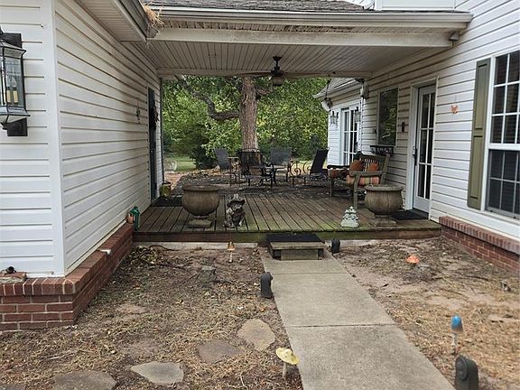 4th image of 1300 Rolling Hills Dr