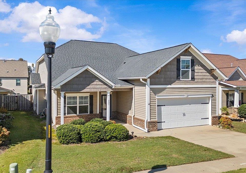 1st image of 237 Medoc Ln