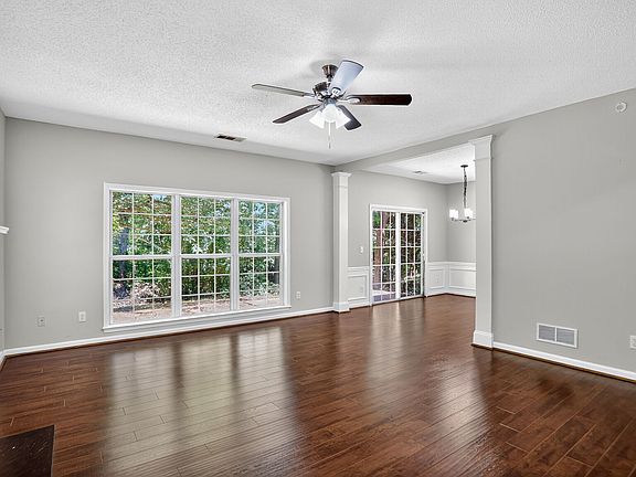 Living and dining area