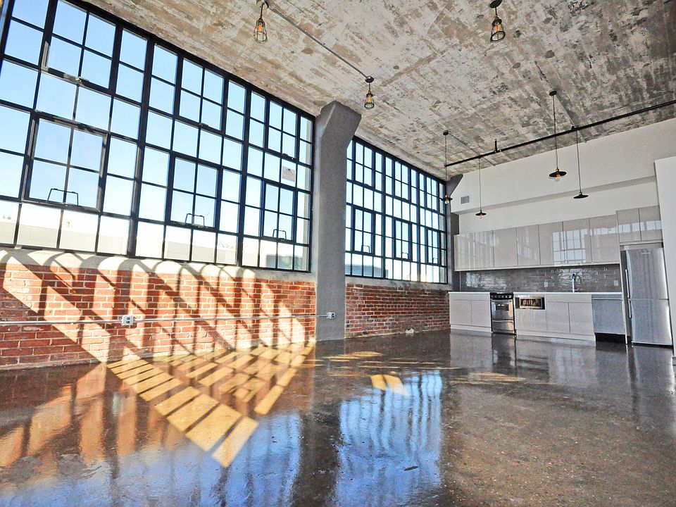 1st image of 426 Memphis St #201