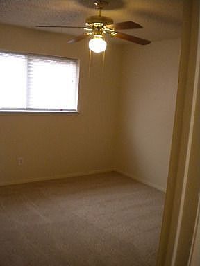5th image of 805 N Oak St APT 103