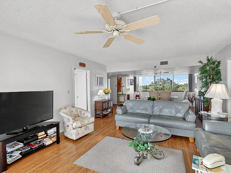 8200 Lakeshore Dr #507 — Photo 29