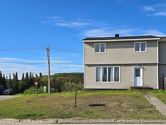 2nd image of 908 Tamarck Drive