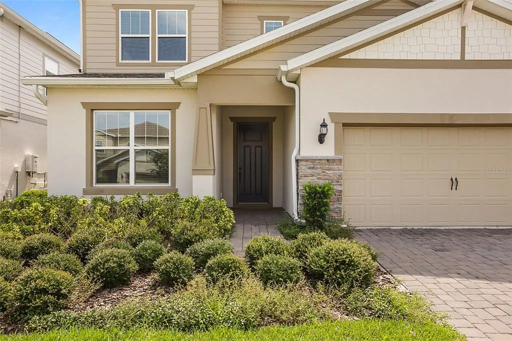 5 bed, 3.5 bath, 3641 sqft, $5,100 — Photo 4