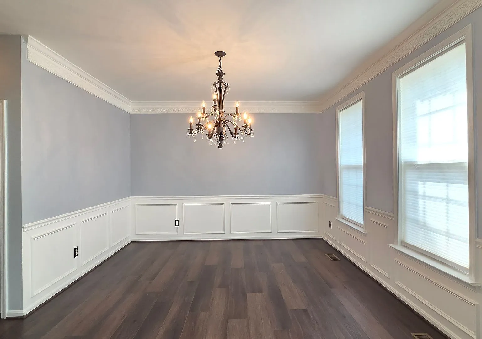 Luxurious Kingstowne Home — Photo 4