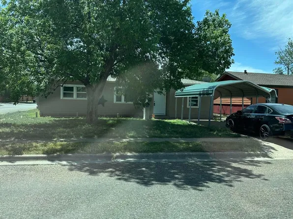 124 Holly St, Levelland, TX 79336