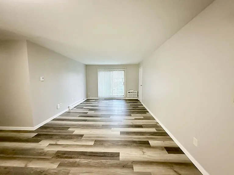 364 N Seymour St #102 — Photo 8
