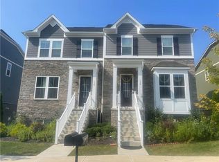 136 Seneca Pl, Mars, PA 16046