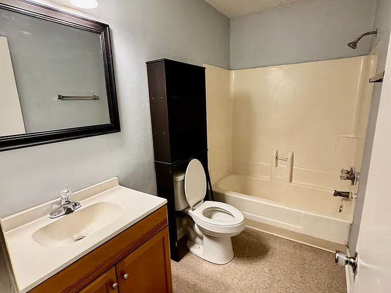5144-5158 Linbar Dr — Photo 4