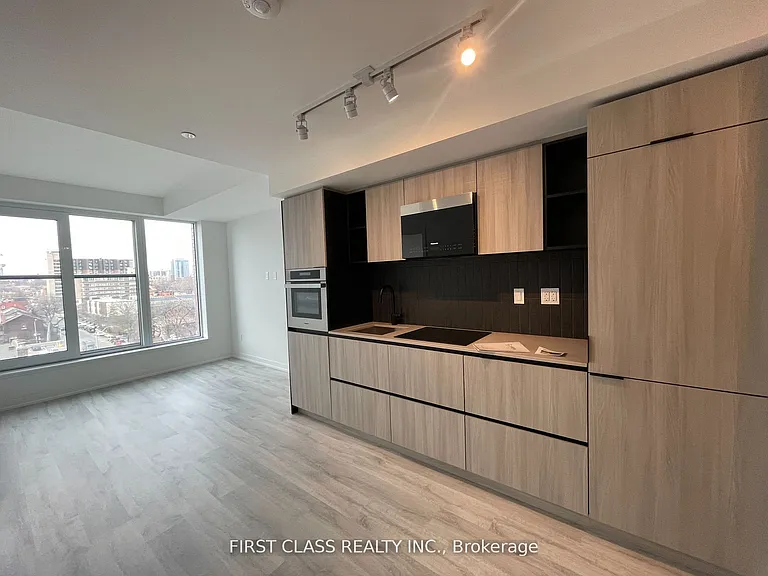 2 Augusta Ave #701 — Photo 2