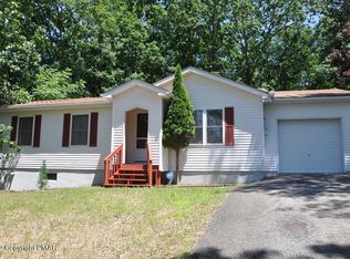 105 Locust Ct, East Stroudsburg, PA 18302