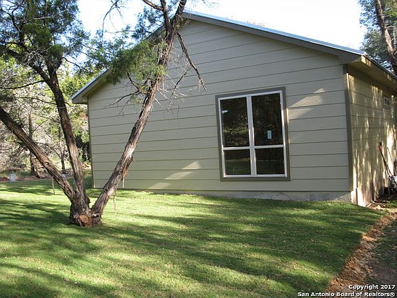 5th image of 1515 Eastview Dr