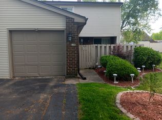 853 Greenbriar Ln, University Park, IL 60484