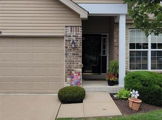156 Baxter Commons Dr, Ballwin, MO