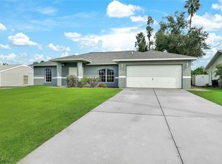 8427 Caloosa Rd, Fort Myers, FL 33967