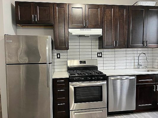 4th image of 25-63 Steinway St #4B