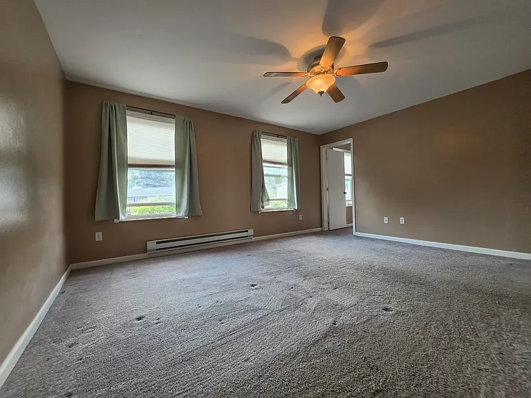 11186 Forest Ave — Photo 13
