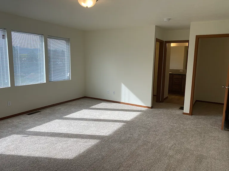 2307 N Bessie Rd — Photo 19
