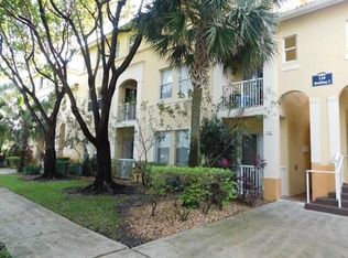 110 Jacaranda Country Club Dr #102, Plantation, FL 33324
