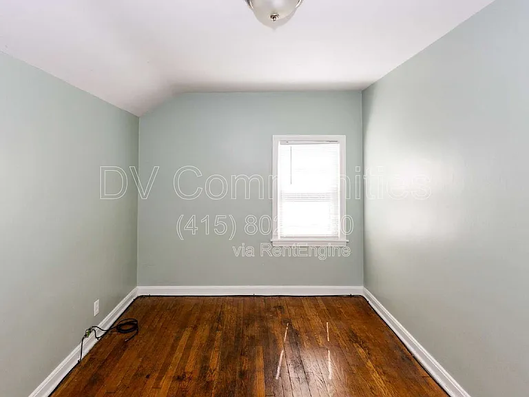 4871 Oakland Dr — Photo 13