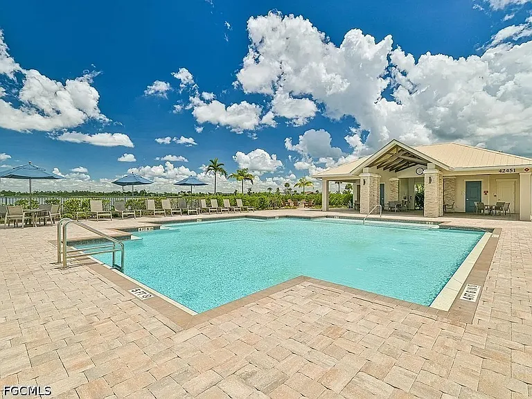 42218 Edgewater Dr — Photo 5