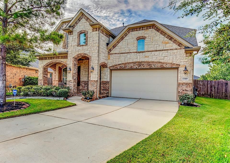 1st image of 13319 Maywater Crest Ct