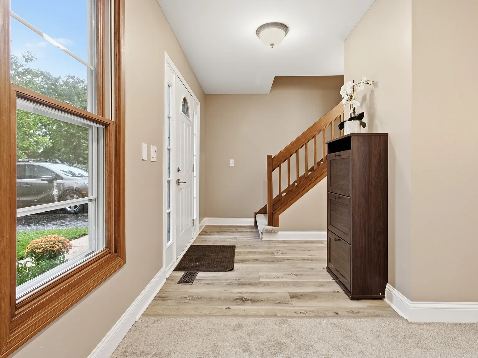 3 bed, 2.5 bath, 1670 sqft, $3,350 — Photo 4