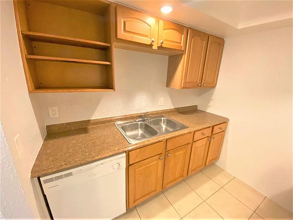 3rd image of 6026 22nd Ave N APT 6