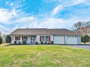 6008 Farmhouse Ln, Roanoke, VA 24019