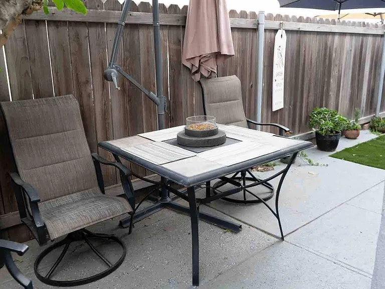 Highland Dr — Photo 22