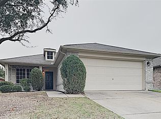 5760 Goldfinch Way, Dallas, TX 75249