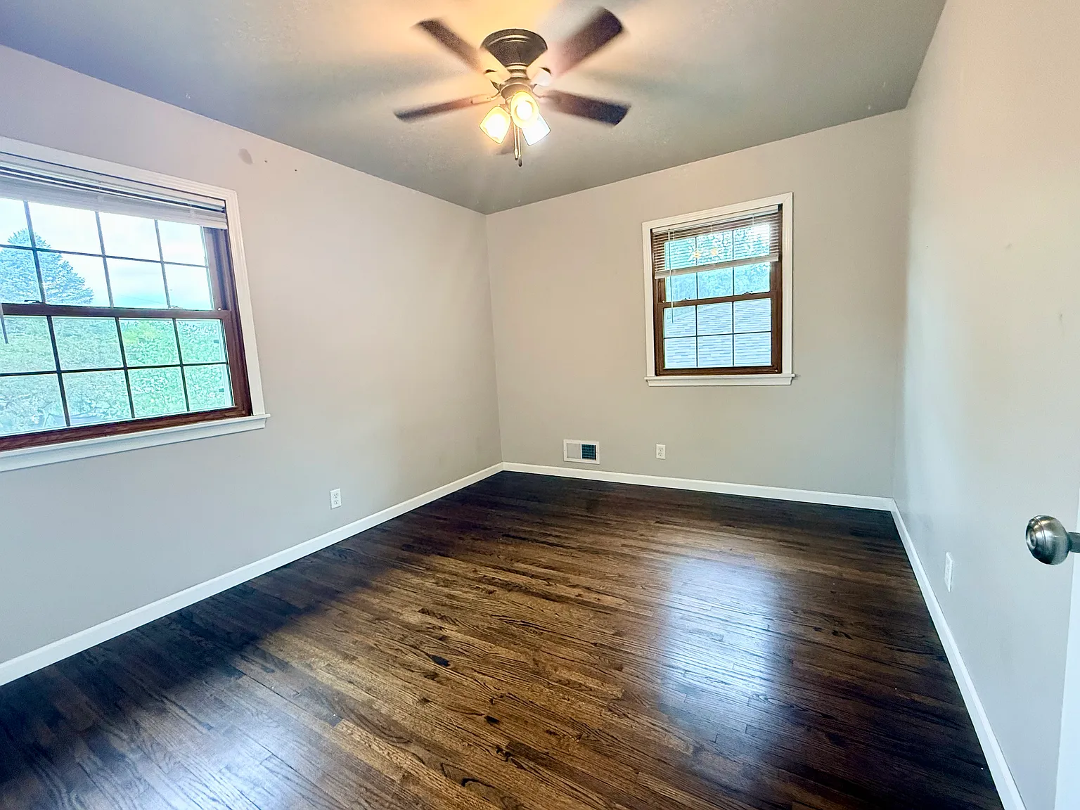4 bed, 2272 sqft, $2,750 — Photo 3