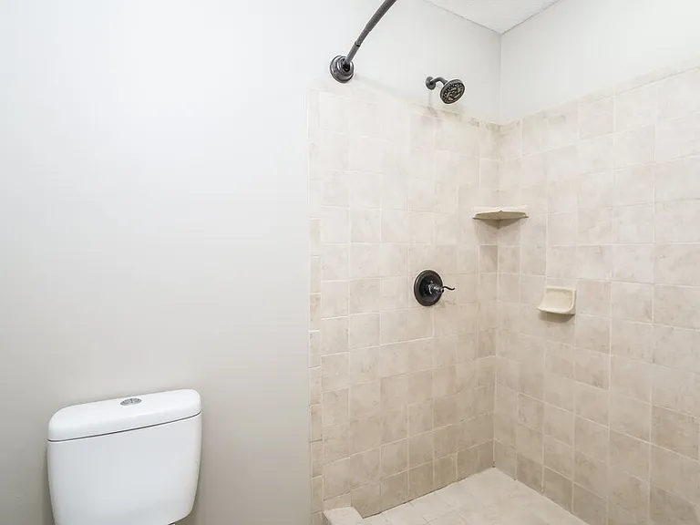 128 Walnut Ridge Ln — Photo 12
