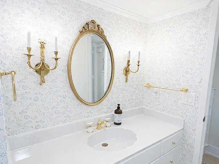 14 Lockwood Dr #1B — Photo 3