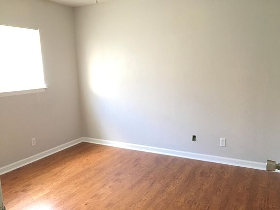 5th image of 1207 General Bragg St